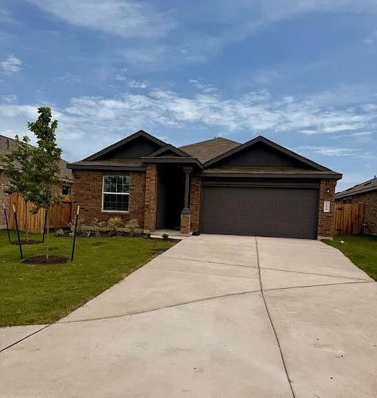 106 Camargue Dr — Photo 1