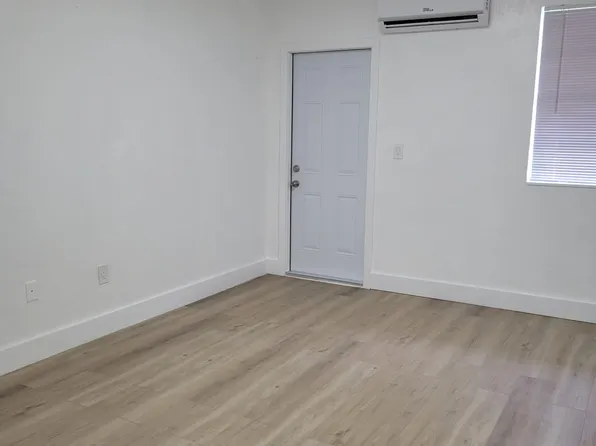(undisclosed Address), Miami, FL 33136