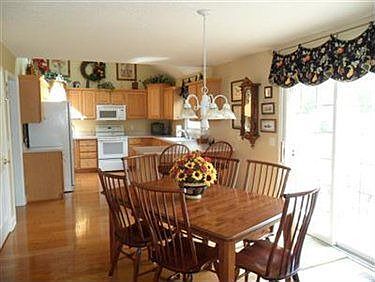 5th image of 9830 Firestone Ln
