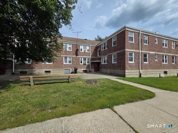 54 Canaan Court 18, Bldg 85, Stratford, CT 06614