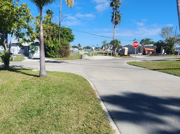 13406 Boca Ciega Ave, Madeira Beach, FL 33708