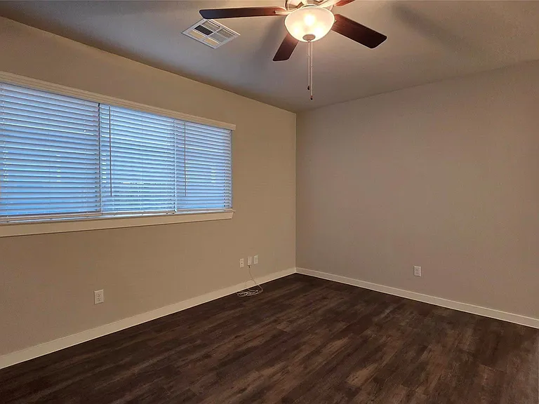9773 Grosbeak Ln — Photo 5