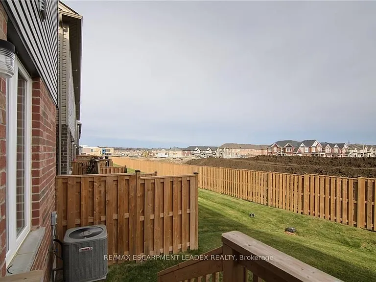 14 Cleland Ave — Photo 16