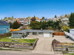 302 E 29th St, Bremerton, WA 98310