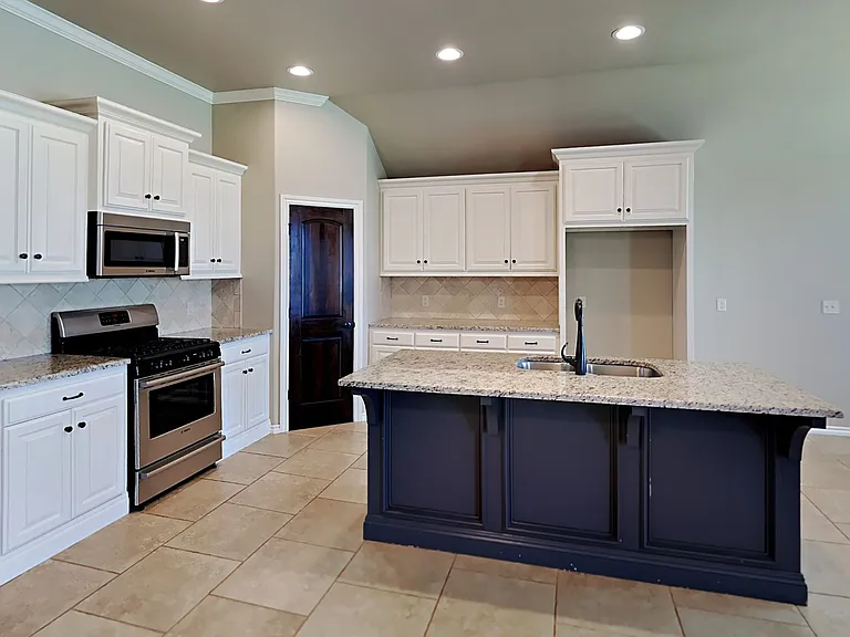 701 Abilene Way — Photo 8