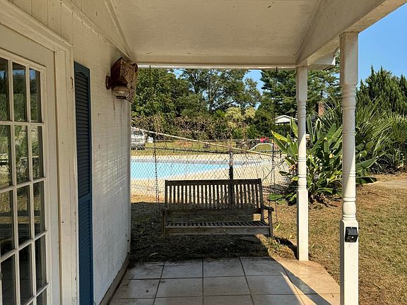 3rd image of 3714 Gailu Dr