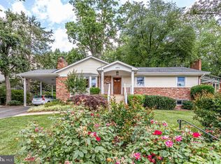 4894 Williamsburg Blvd, Arlington, VA 22207