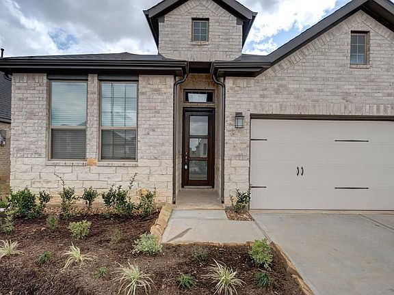 4th image of 4227 Maple Glen Dr