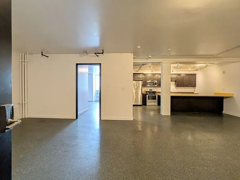 155 Liberty St NE — Photo 28