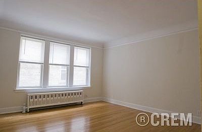 2nd image of 4630A N Ashland Ave APT A1w