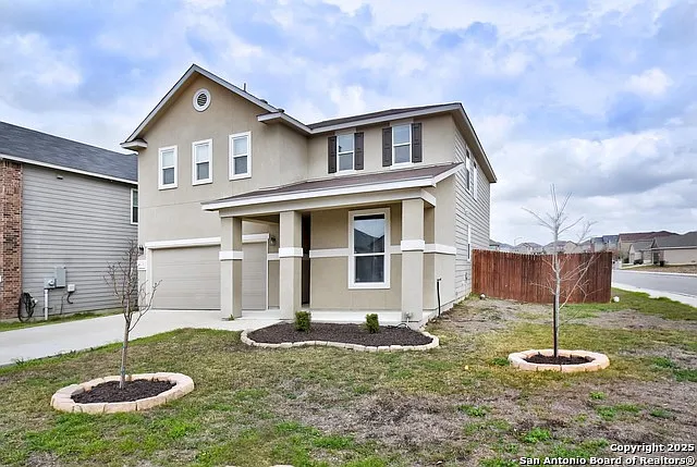 3 bed, 2.5 bath, 2451 sqft, $1,850 — Photo 2