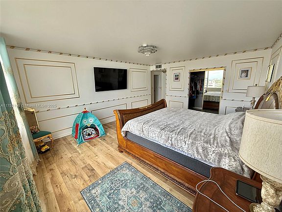 3rd image of 3800 Hillcrest Dr APT 815