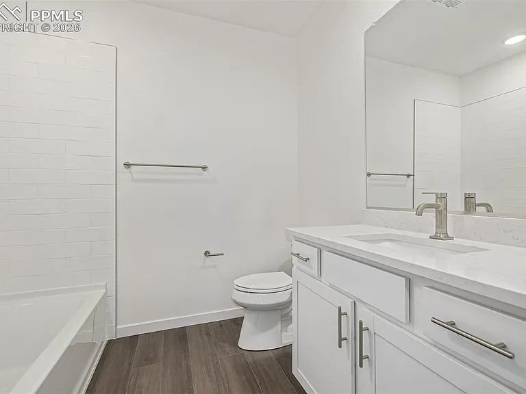 2252 Arikaree Hts #303 — Photo 20