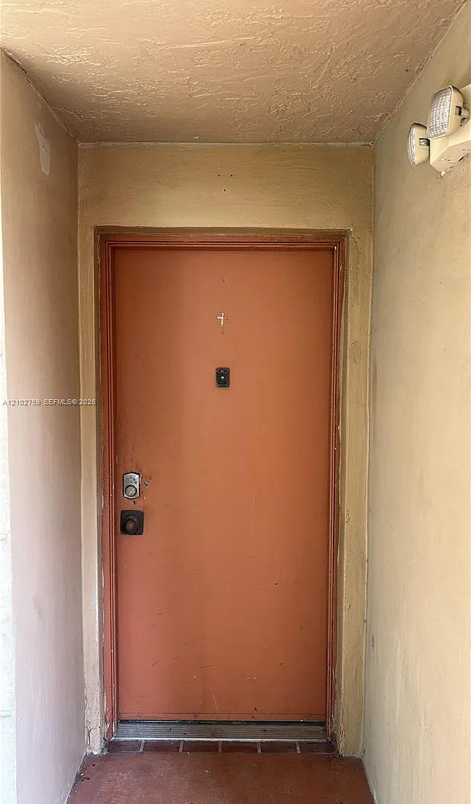 West Fontaine Condo — Photo 1