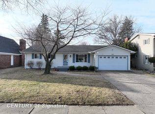 1028 Skyview Dr, Flushing, MI 48433