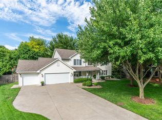 921 57th Pl, West Des Moines, IA 50266