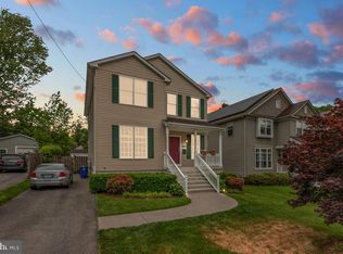 11212 Upton Dr, Kensington, MD 20895