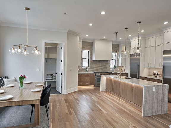 2nd image of 1414 S Prospect Ave