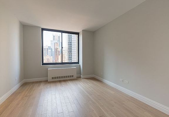 5th image of 235 W 48th St APT 26H