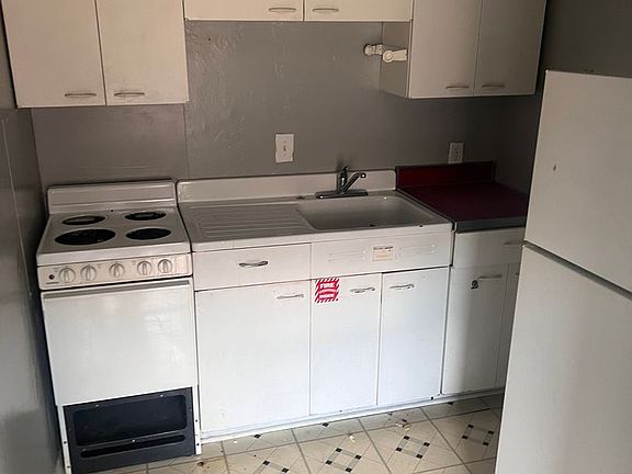4th image of 1100 NW 27th St #1106-A