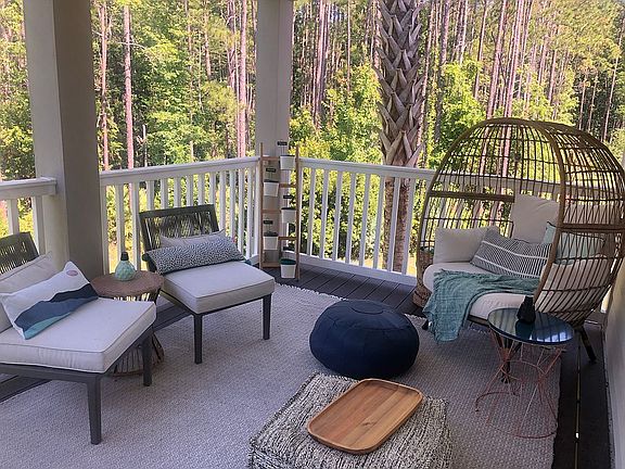 Main floor deck reserve view