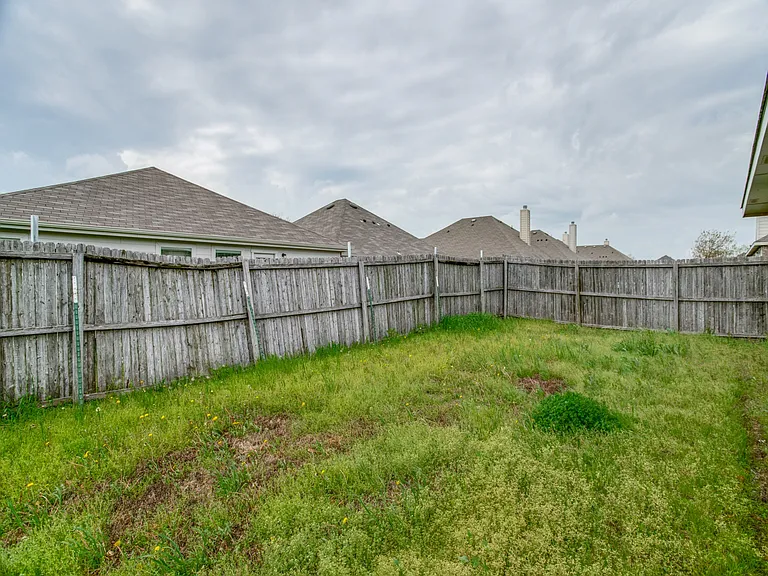 1213 Toledo Bend Dr — Photo 10
