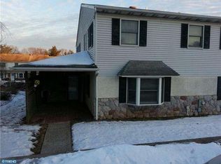 1701 Whitpain Hls, Blue Bell, PA 19422