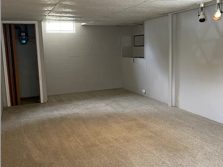 8120 Burdette St — Photo 26