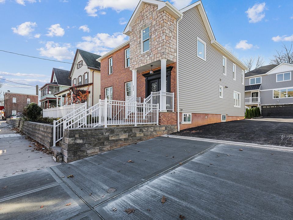 1st image of 238 Yetman Ave