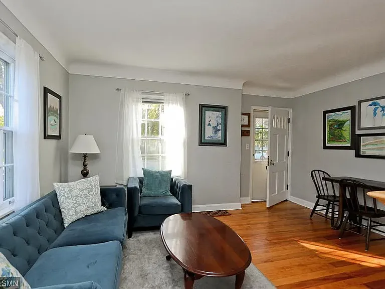 1119 Van Buren Ave — Photo 5