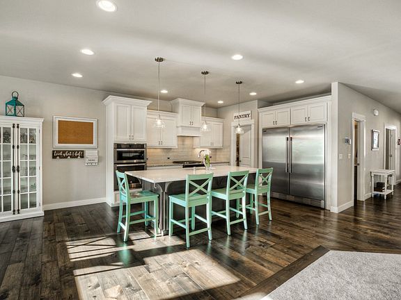 4th image of 17306 127th Avenue Ct E