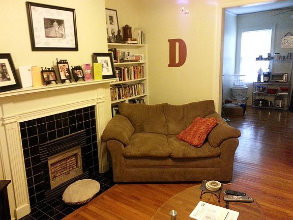 3rd image of 3024-26 Oxford Ave