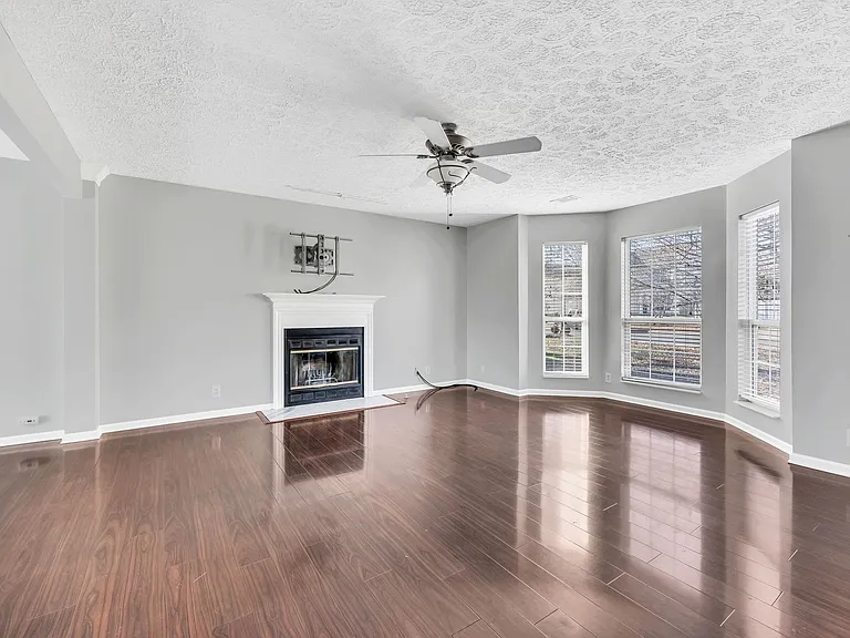 121 Deer Ridge Ln — Photo 9