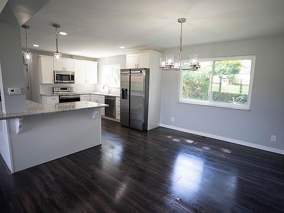 5th image of 8415 Northport Dr
