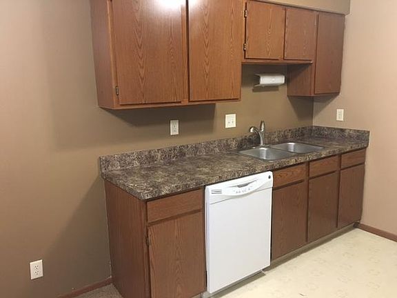 2nd image of 1808 Knox St #32