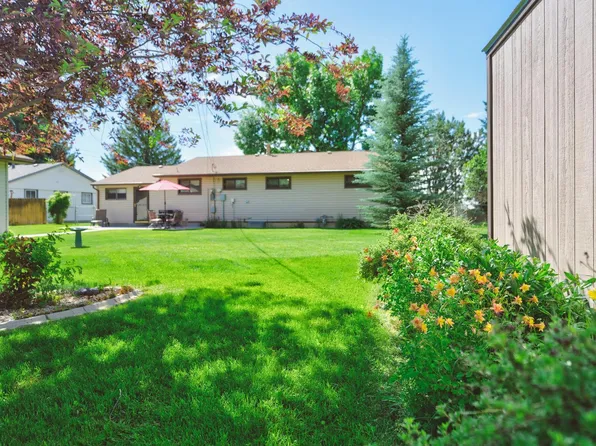 2519 Beartooth Dr, Cody, WY 82414
