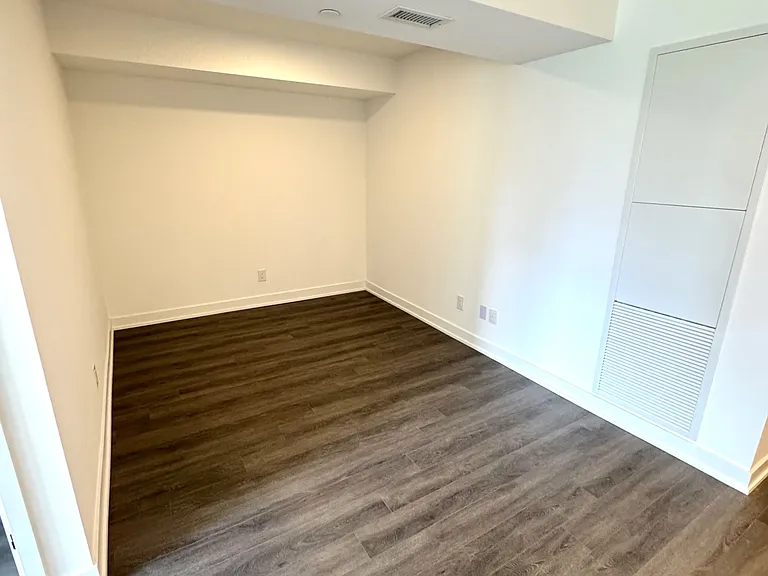 609 Sherbourne St #811 — Photo 25