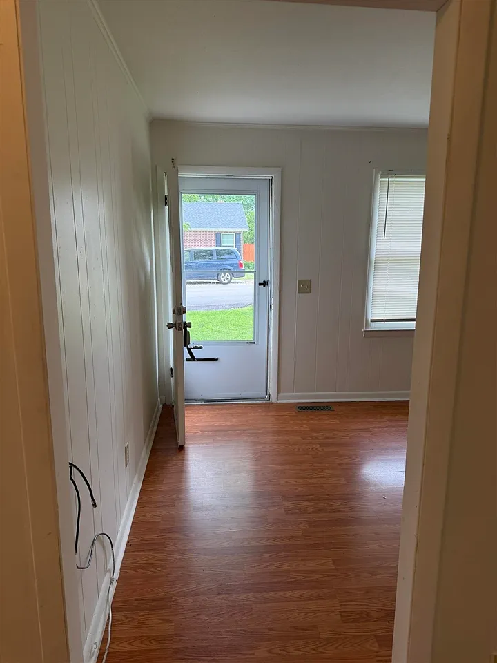 2 bed, 826 sqft, $900 — Photo 4