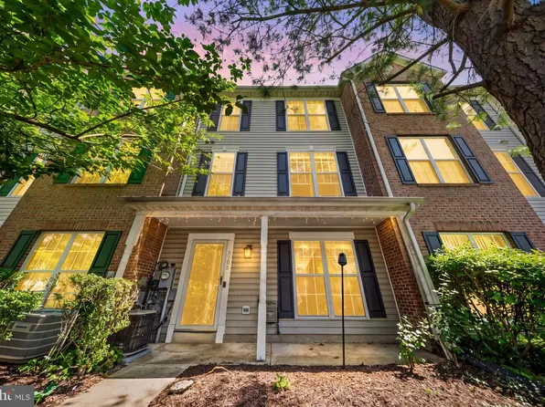 3705 Elmcrest Ln, Bowie, MD 20716