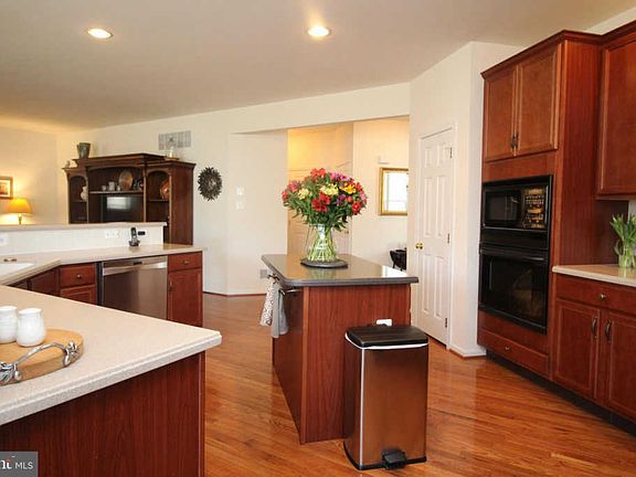 4th image of 58 Quail Dr S