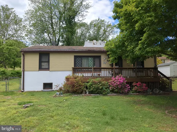 140 Macrae Ave, Prince Frederick, MD 20678