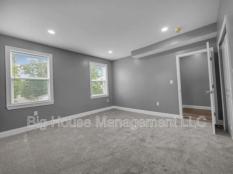 4806 Liberty Heights Ave #3 — Photo 15