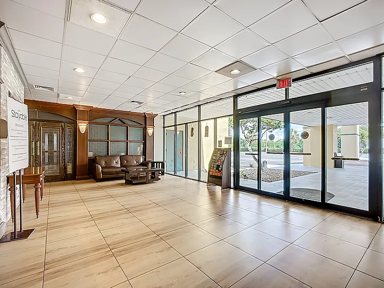 Stayable Jacksonville West — Photo 1