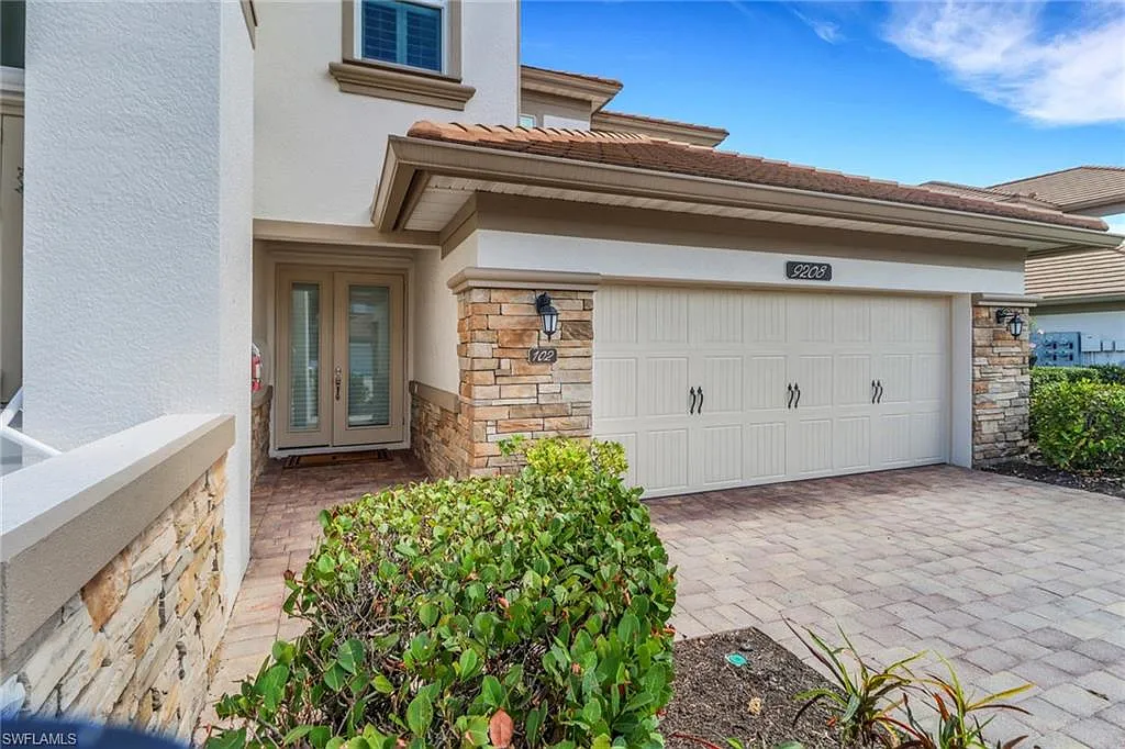 Building Photo - 9208 Quartz Ln #102