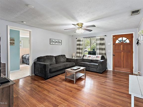 5th image of 355 Centura Dr
