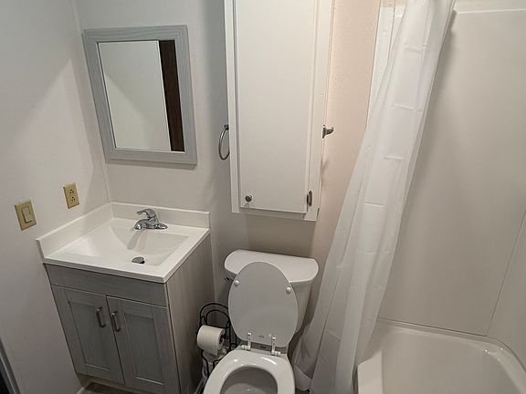 3rd image of 8007 Nellis Ln
