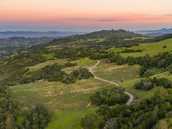 2nd image of 2155 Calistoga Road