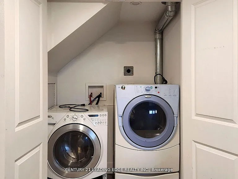 70 Wexford Blvd #BASEMENT — Photo 25