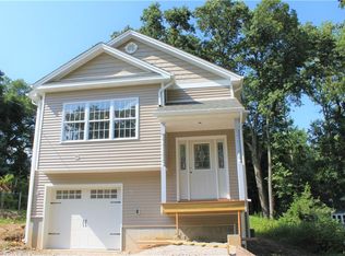 491 Orangeburg Rd, Pearl River, NY 10965