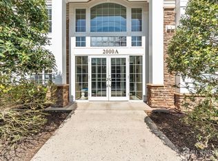 2204 Conrad Way, Somerset, NJ 08873